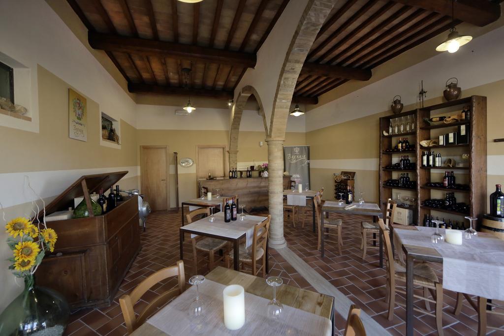 Agriturismo Bagnaia San Quirico dʼOrcia Exteriör bild